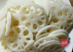 老干妈炒莲菜的做法图解3