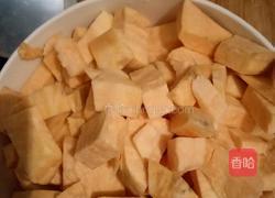 红薯粥的做法图解1