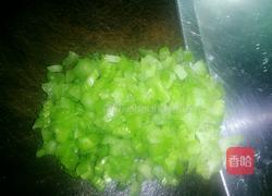 炸芹菜肉丸的做法图解2