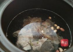 广东老火靓汤之年藕猪骨汤的做法图解4