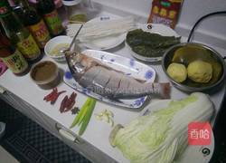 铁锅炖鱼的做法图解1