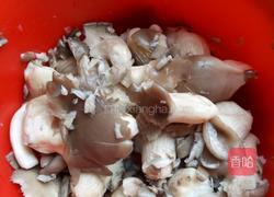 奶香香炒蘑菇的做法图解1