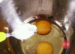 香蕉蛋卷的做法图解1