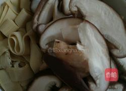 焖鸡肉的做法图解2