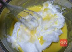 南瓜葱花肉松蛋糕卷的做法图解7