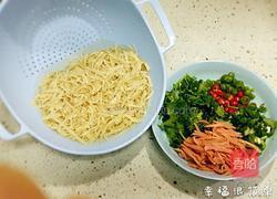 凉拌百页（豆腐皮）的做法图解3