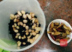 黑豆花生红枣豆浆的做法图解3