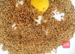 糯米南瓜芝麻球的做法图解5