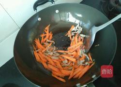 西芹胡萝卜炒肉的做法图解4