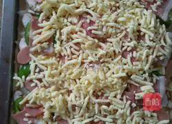 Illustration of how to make bacon pizza 7