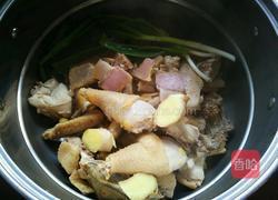金华火腿菌菇炖鸡汤的做法图解7