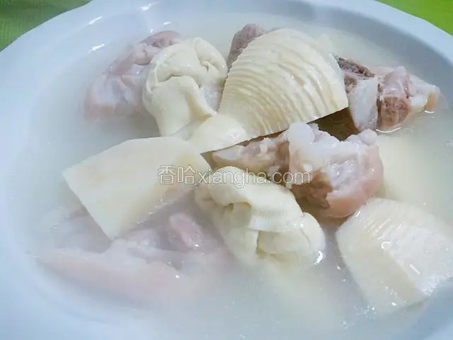 加少许盐调味即可。