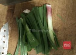 草鱼头炖萝卜丁的做法图解3