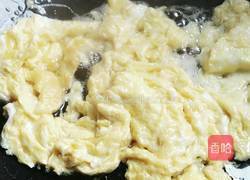 菠菜炒鸡蛋的做法图解4