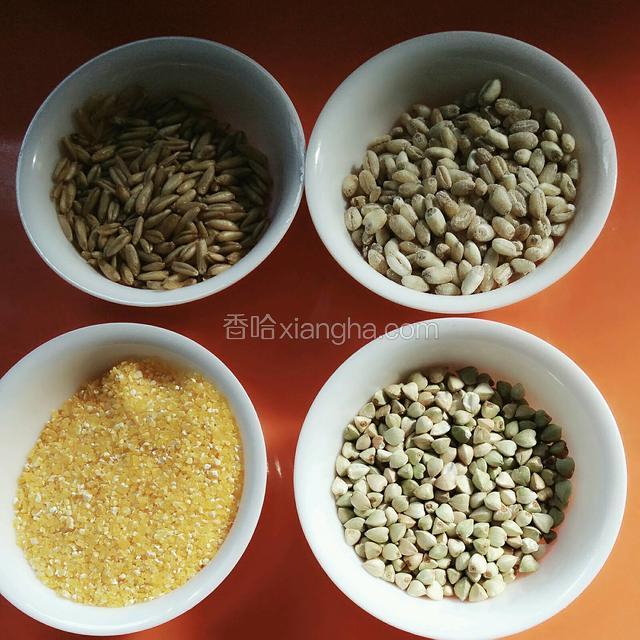 准备好了荞麦、燕麦、麦仁、玉米渣