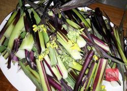 清炒紫菜苔的做法图解1