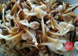 炒金针菇的做法图解1