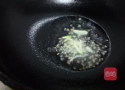 虾仁炒蒜黄的做法图解5