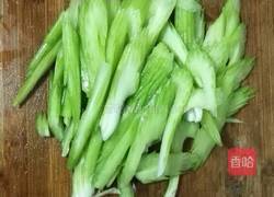 西芹炒豆干的做法图解2
