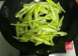 西芹炒豆干的做法图解3