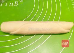 萌兔子酸奶香肠面包的做法图解9