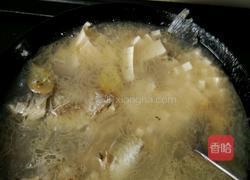 鲜嫩鲫鱼豆腐汤的做法图解3