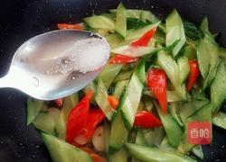 黄瓜炒香肠的做法图解12