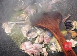 人参乌鸡汤的做法图解3