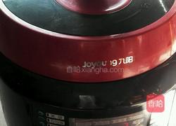 猴头菇鸡翅根煲汤的做法图解5