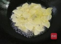 土豆片炒鸡蛋火腿的做法图解3