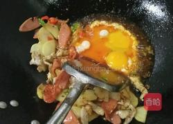 土豆片炒鸡蛋火腿的做法图解7