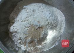 蛤蟆吐蜜的做法图解1