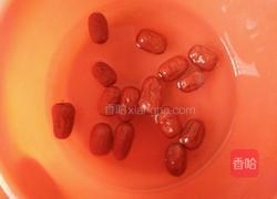 蘑菇红枣排骨汤的做法图解4