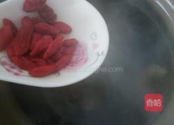 蘑菇红枣排骨汤的做法图解9