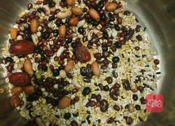 腊八粥的做法图解1