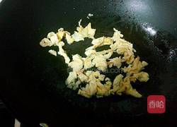 虾仁蛋炒饭的做法图解2