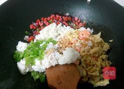 虾仁蛋炒饭的做法图解5