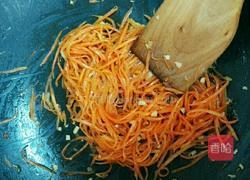 胡萝卜鸡蛋卷的做法图解3