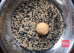 胡萝卜芝麻糯米团的做法图解9