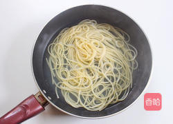 奶香意粉的做法图解1