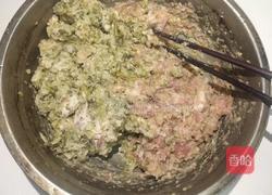 猪肉酸菜馅饺子的做法图解6