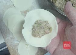猪肉酸菜馅饺子的做法图解9