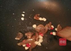 花菜红烧肉皮的做法图解4