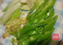 腊肉花菜的做法图解2