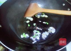 胡萝卜炒白菜白的做法图解3