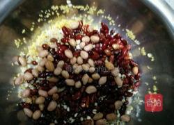 腊八粥的做法图解1