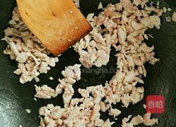 胡萝卜榨菜木耳丝炒肉的做法图解3