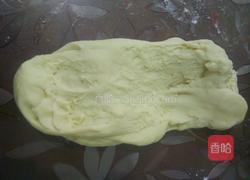 牛奶花型小面包的做法图解4