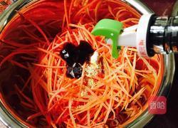 凉拌胡萝卜丝的做法图解7