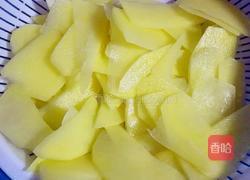 耗油土豆片的做法图解1